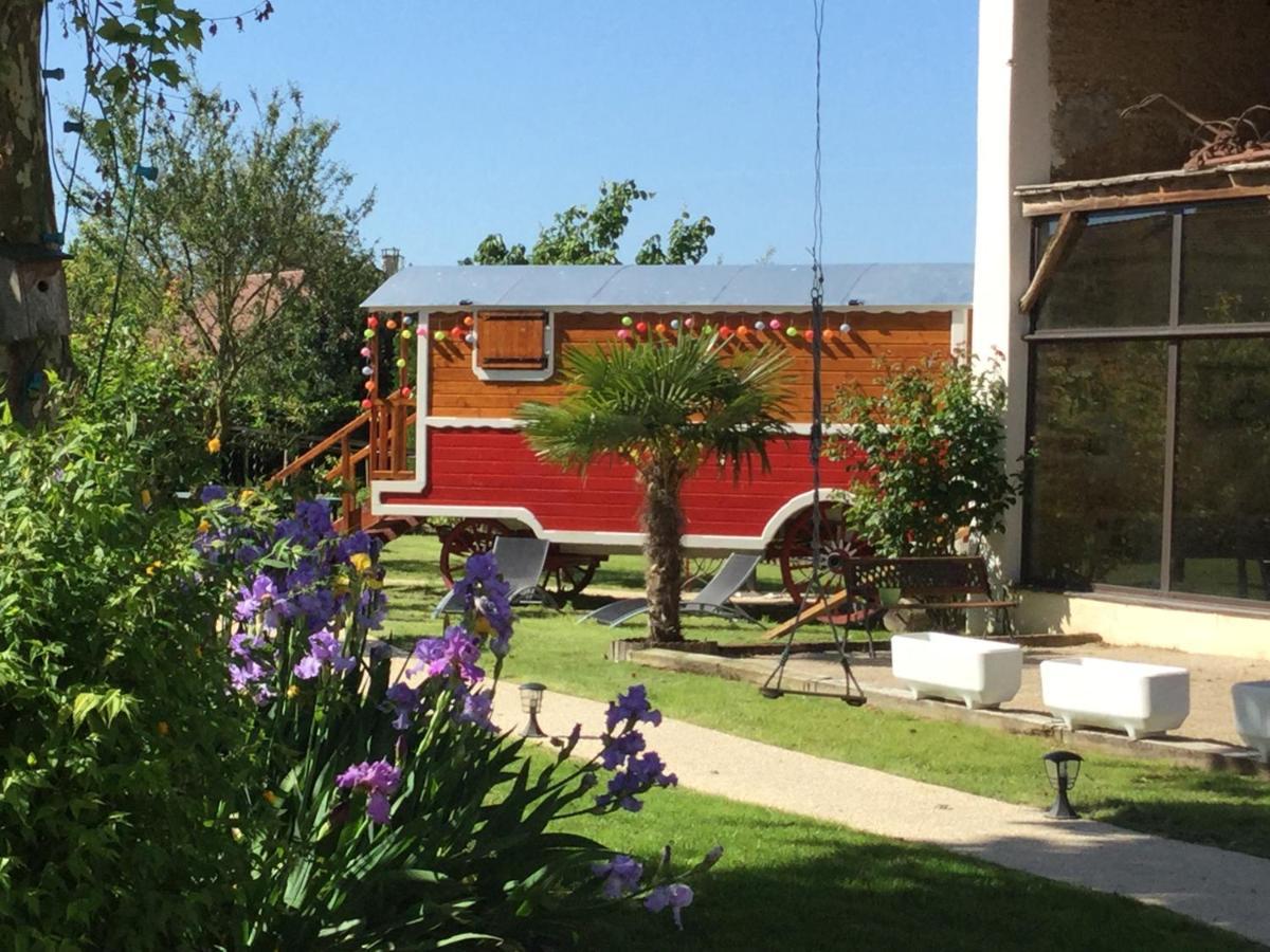 Chambres Et Roulotte De La Gentilhommiere Chazey-sur-Ain ภายนอก รูปภาพ